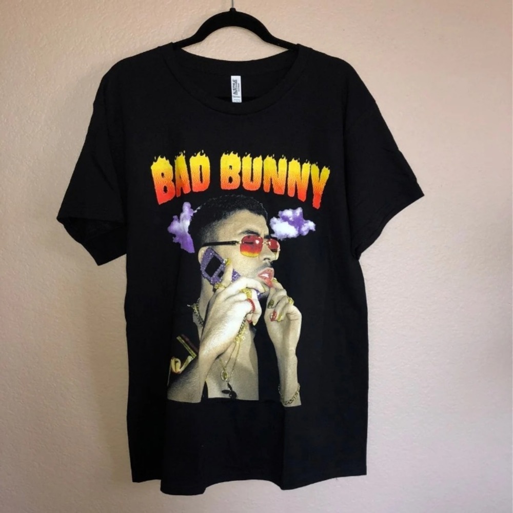❌SOLD❌ Bad bunny tshirt